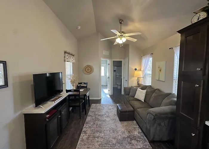 Holiday home Cozy Creek Side 91 Near Hot Springs *